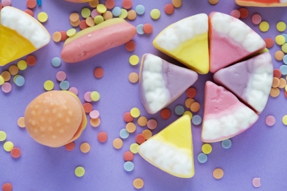 Dlaczego tak bardzo lubimy słodycze?