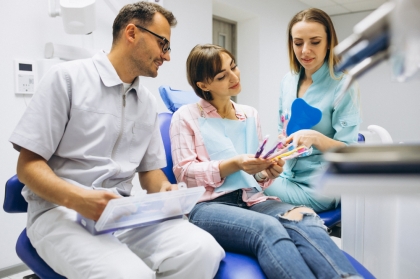Jak ortodoncja wpływa na artykulację głosową?