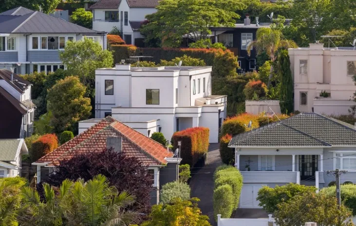 Jak zarządca nieruchomości może skutecznie planować roczne wydatki wspólnoty?
